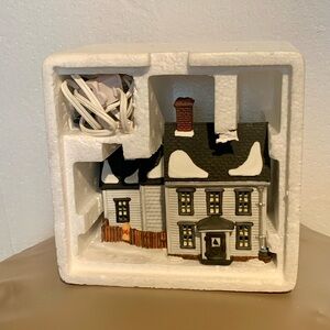 Dept 56 Heritage Village Collection New England Village Series Amish Farm House